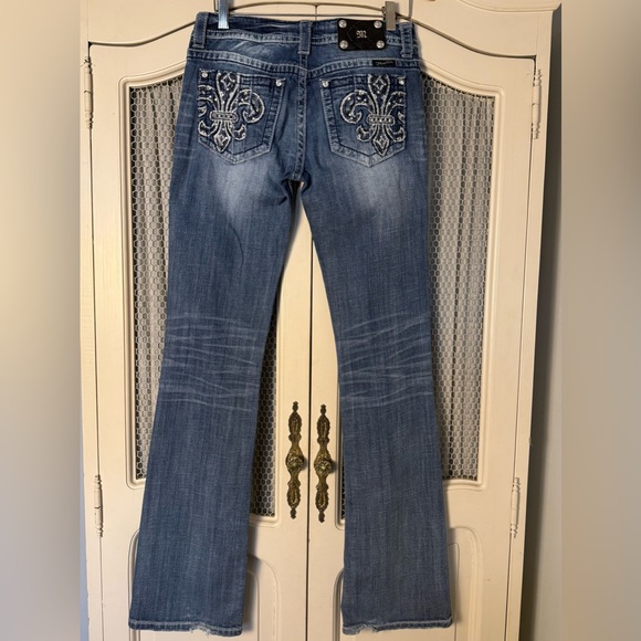 Miss Me Crystal Embellished Fleur-De-Lis Bootcut Mid Rise Jeans - Picture 2 of 8